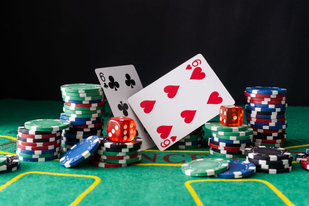 Lucky Casino کیسینو میں پوکر گیمز