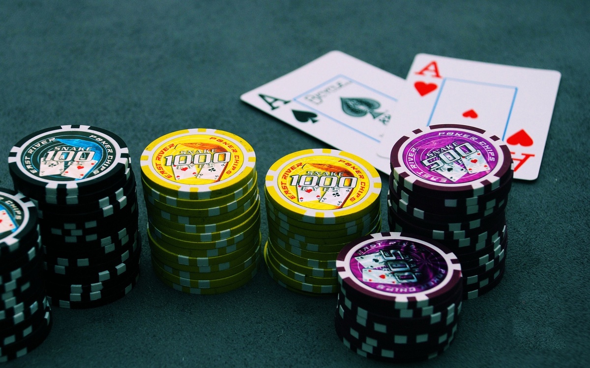 Lucky Casino کھلاڑیوں کے لیے لائیو کیسینو سیکشن